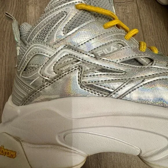 FILA Women’s Chunky Sneakers | 7.5 | Silver Holographic | Vibram Sole - Picture 5 of 8
